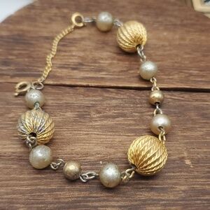 Ornate ball estate bracelet B1927